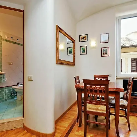 Borgo Pio Apartament